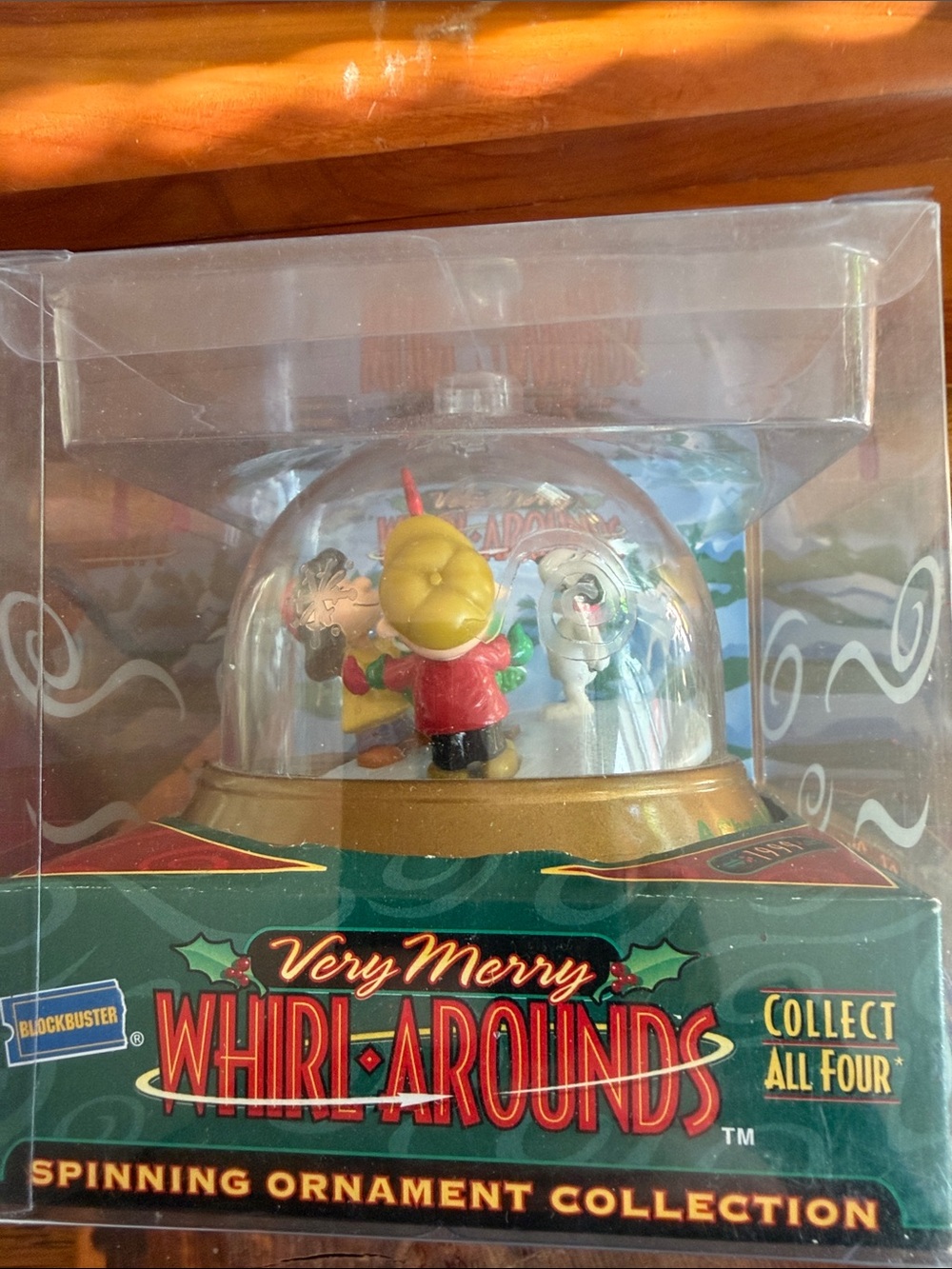 Spinning Ornament - Red & Gold